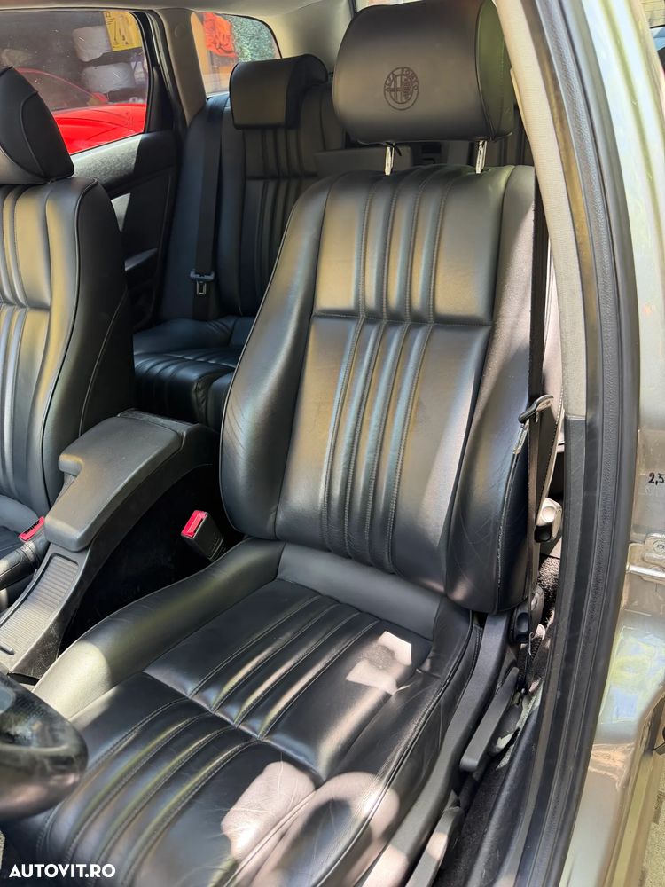 Alfa Romeo 159 1.9 JTDM 16V DPF Q-Tronic - 9