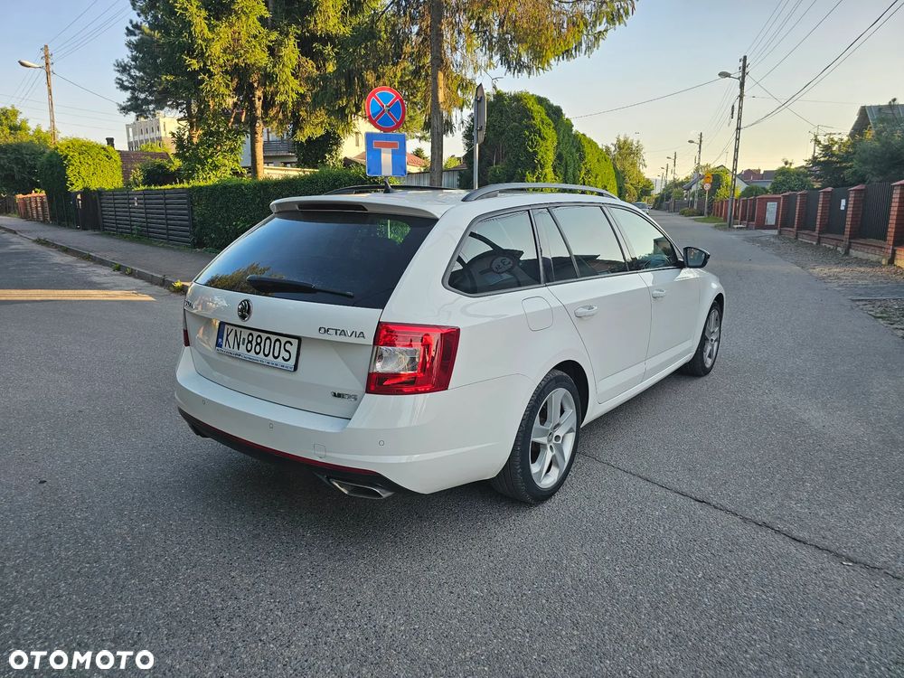 Skoda Octavia 2.0 TDI RS DSG - 4