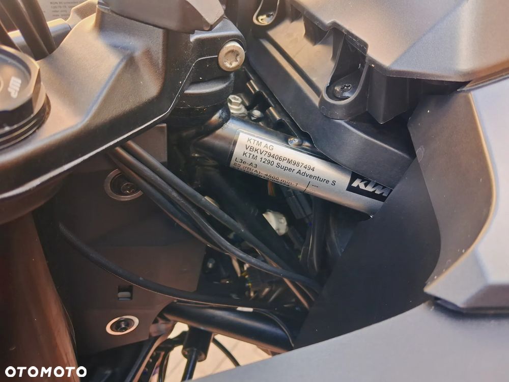 KTM Super Adventure - 25