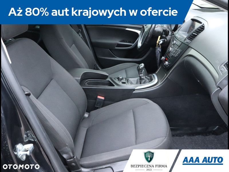 Opel Insignia - 10