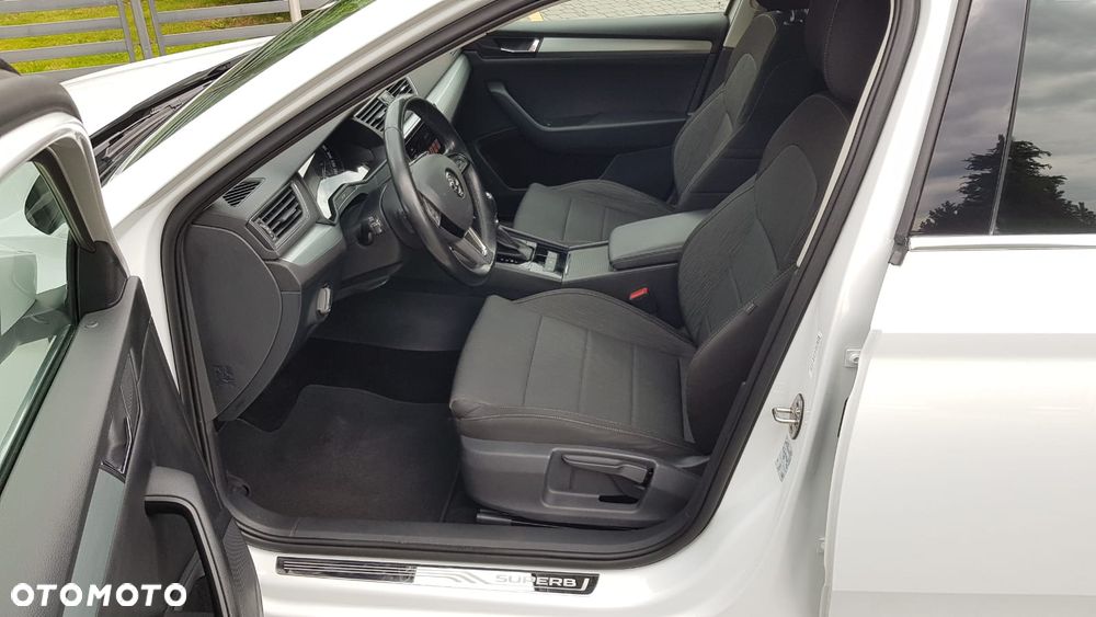 Skoda Superb 2.0 TDI 4x4 DSG Ambition - 24