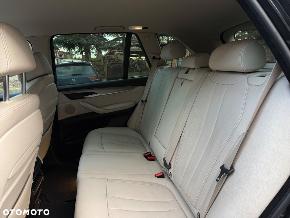 BMW X5 xDrive30d Sport-Aut - 13