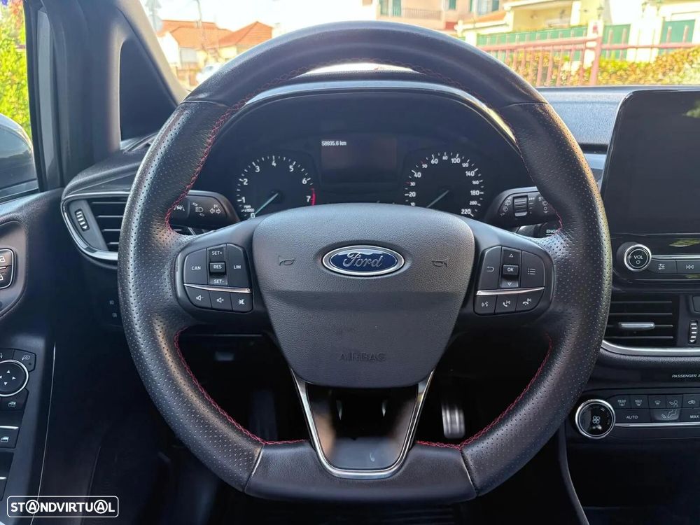 Ford Fiesta 1.0 EcoBoost ST-Line - 40