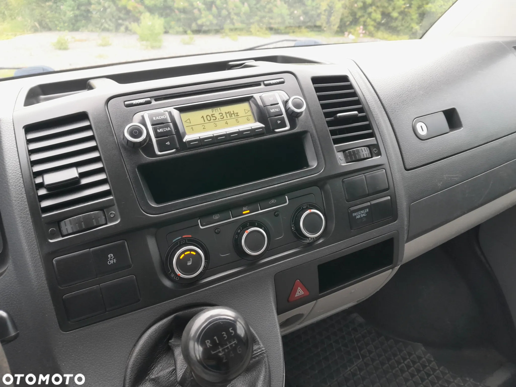 Volkswagen TRANSPORTER T5 - 10
