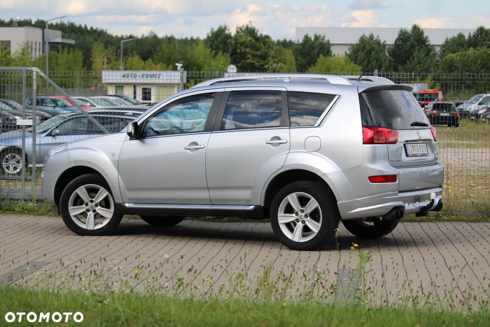 Peugeot 4007 - 12