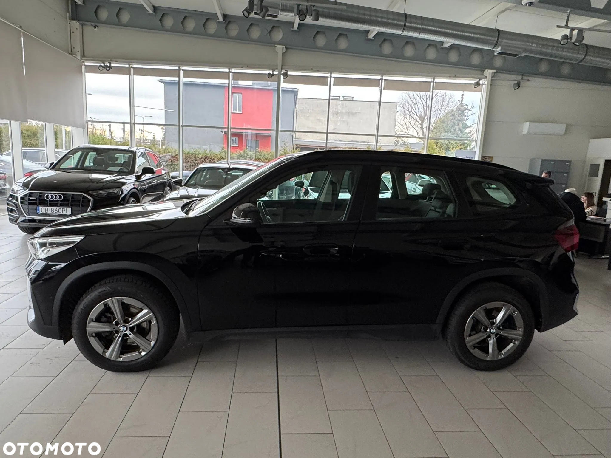 BMW X1 sDrive18i Business Edition - 18