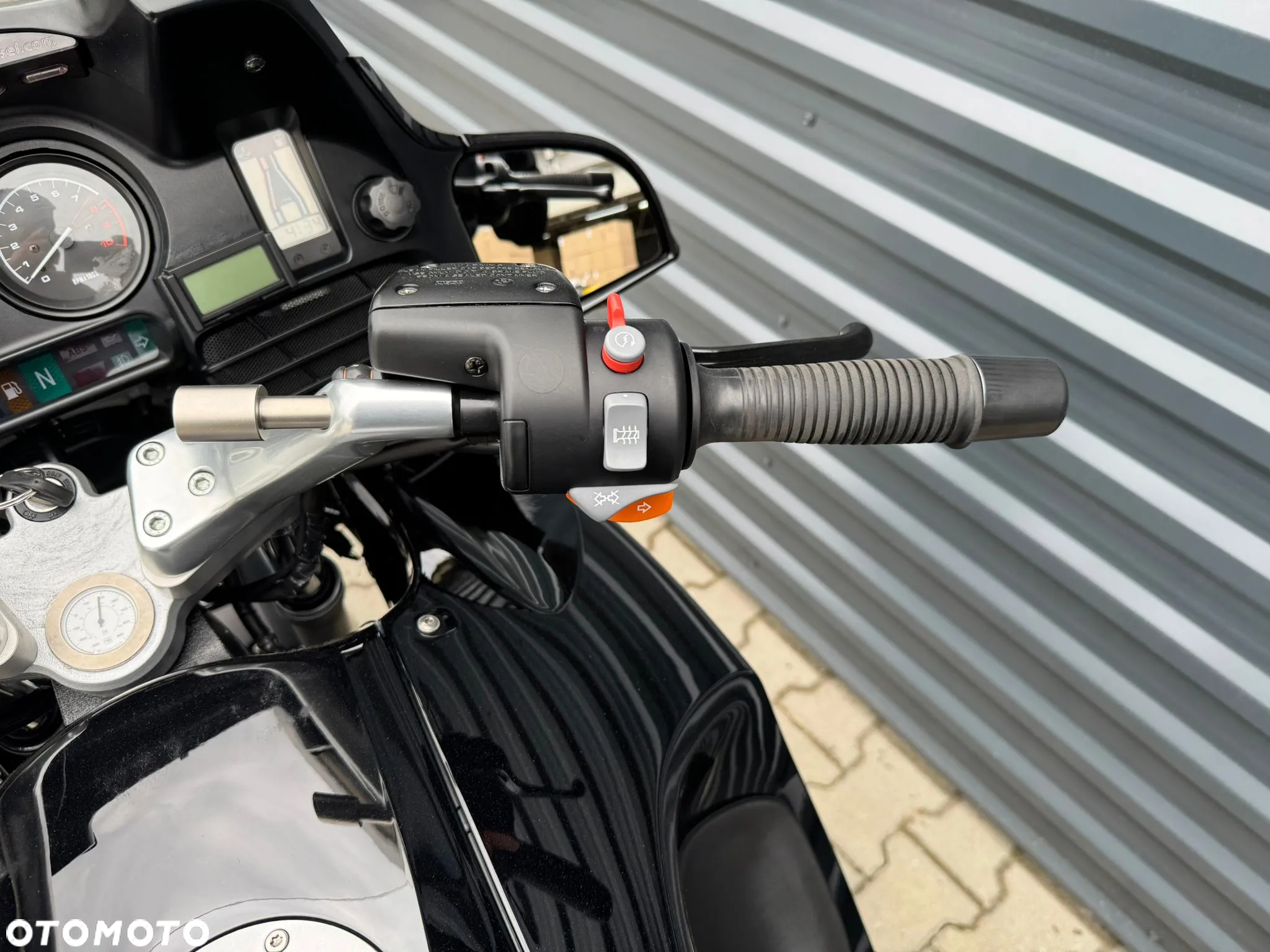 BMW R - 10