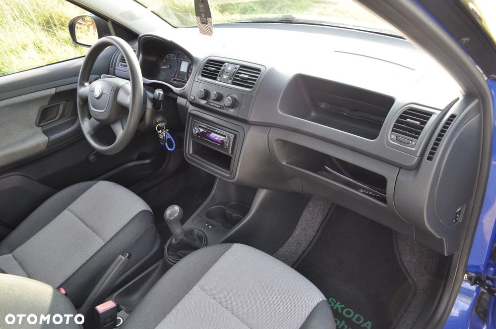 Skoda Fabia - 10