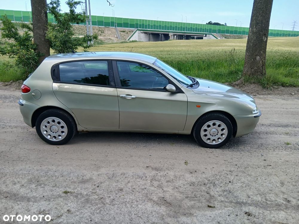 Alfa Romeo 147 1.6 Twin Spark Impression - 2