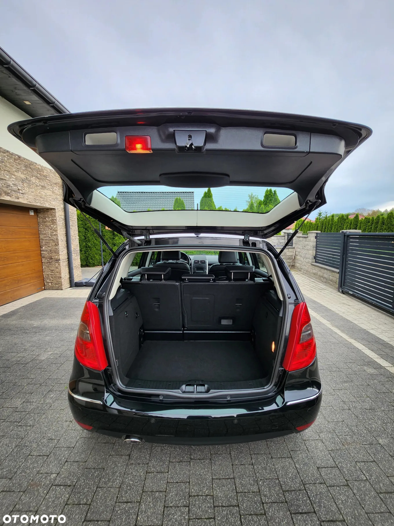 Mercedes-Benz Klasa A 180 CDI Autotronic Avantgarde - 21