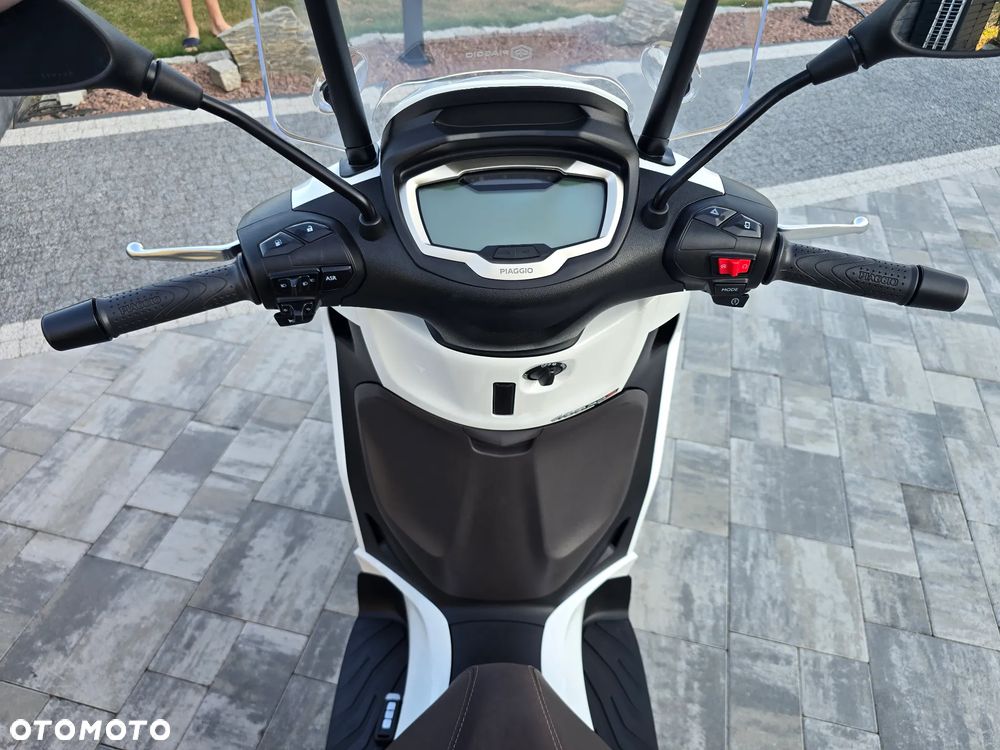 Piaggio Beverly - 22
