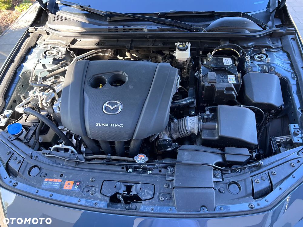 Mazda 3 2.0 mHEV Hikari - 11