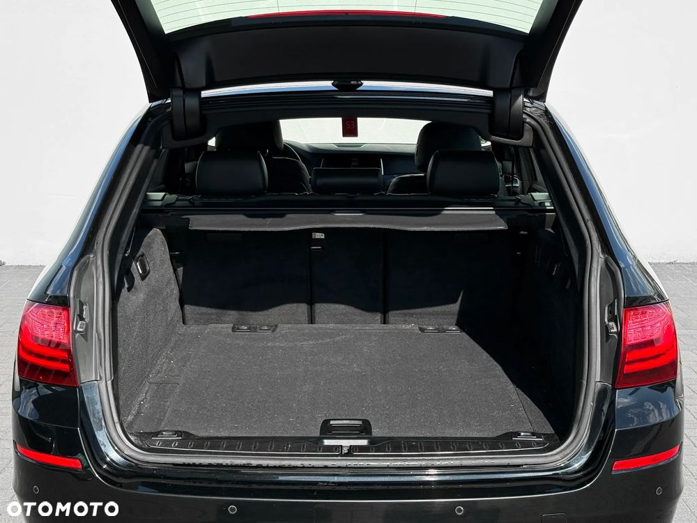 BMW Seria 5 520d xDrive Luxury Line - 13