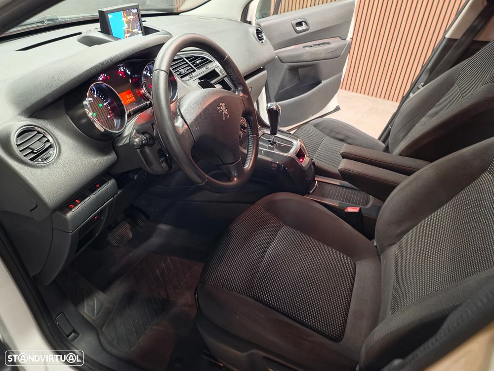 Peugeot 5008 e-HDI 115 ETG6 Stop&Start Active - 23