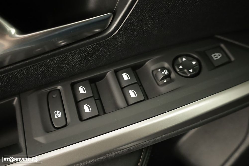Peugeot 5008 1.2 Hybrid Allure e-DCS6 - 20