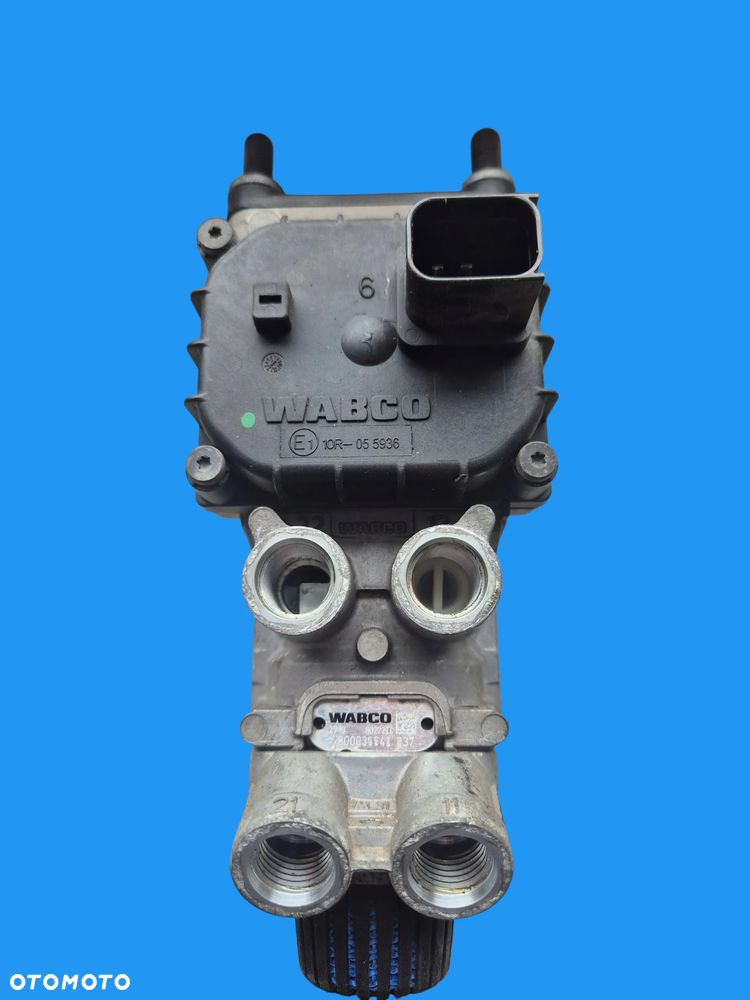 ZAWÓR GŁÓWNY HAMULCOWY POD PEDAŁ DAF XG XG+ 4800030640 - 1