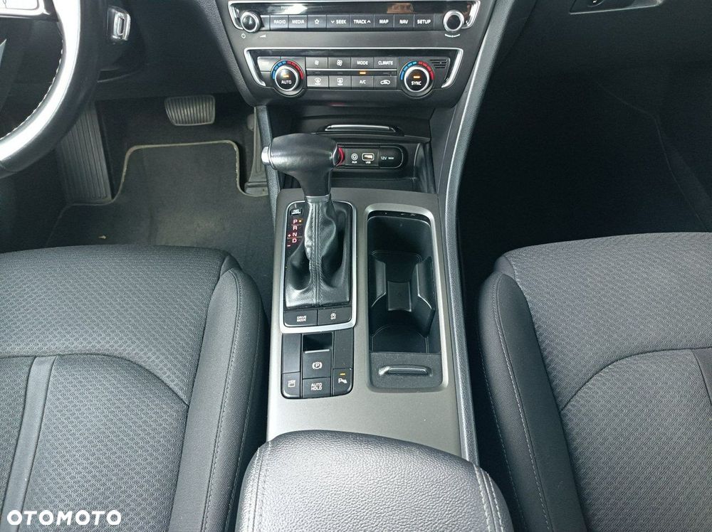 Kia Optima - 23