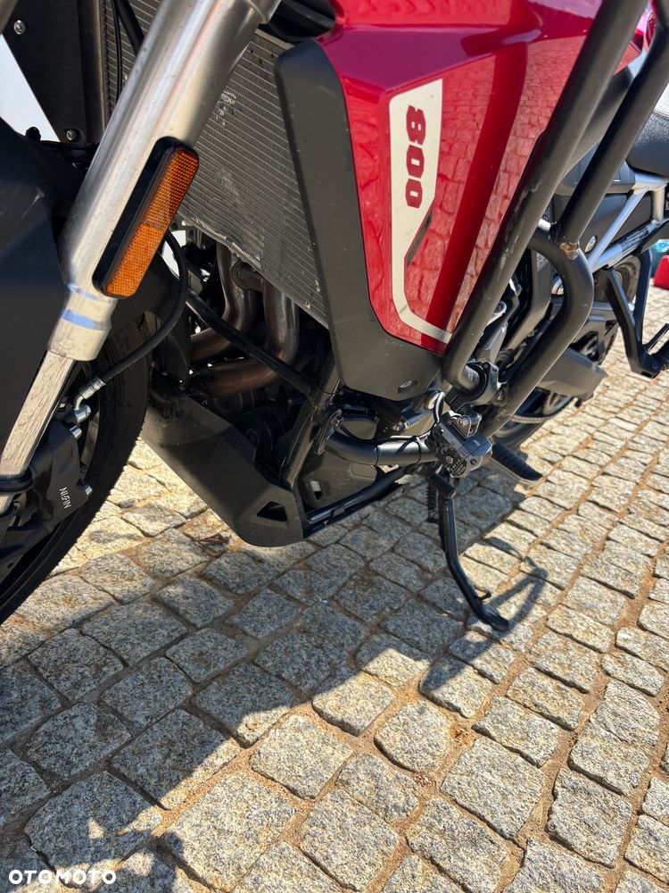 Suzuki DL - 5