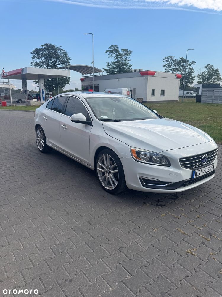 Volvo S60 - 2