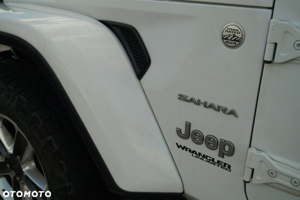 Jeep Wrangler - 10
