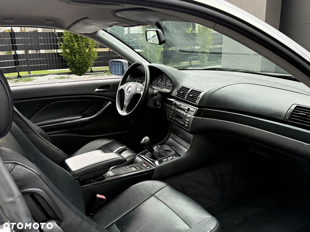 BMW Seria 3 328Ci - 24
