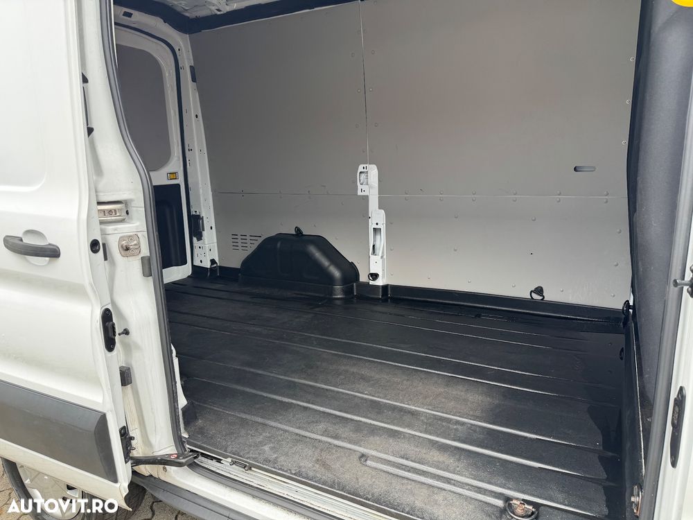 Ford Transit - 19