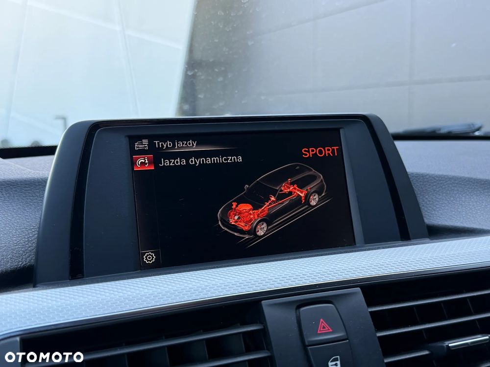 BMW Seria 3 330i GPF xDrive M Sport - 19