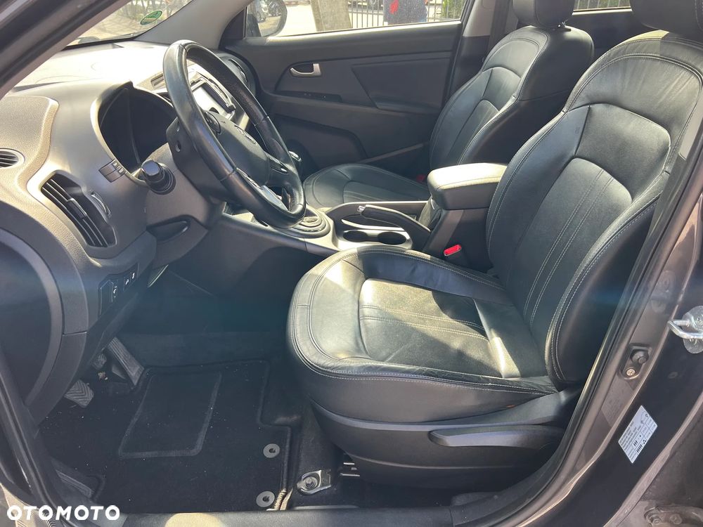 Kia Sportage 1.7 CRDI 2WD Spirit - 12