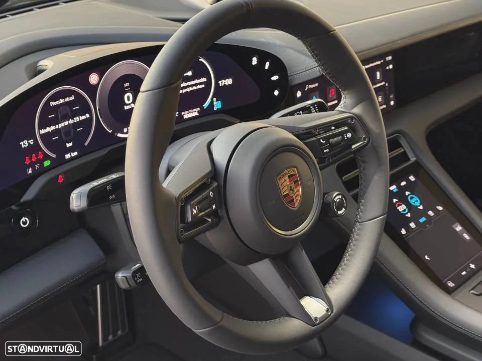 Porsche Taycan 4S - 18