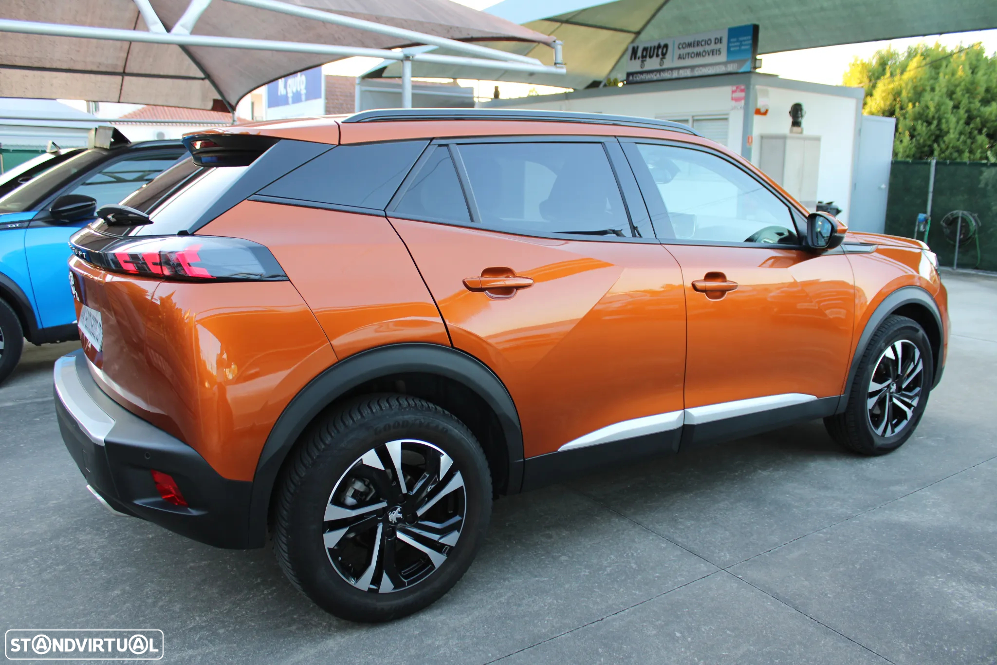 Peugeot 2008 1.2 PureTech Allure Pack - 5