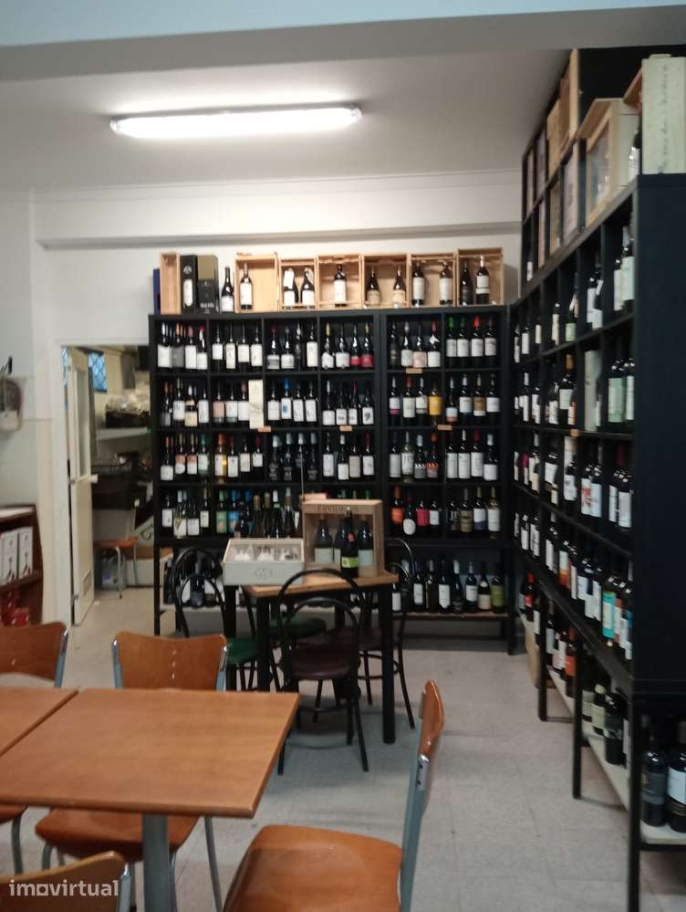 Fantástica Loja de 130m2  com 6 janelas para exposição - Grande imagem: 5/6