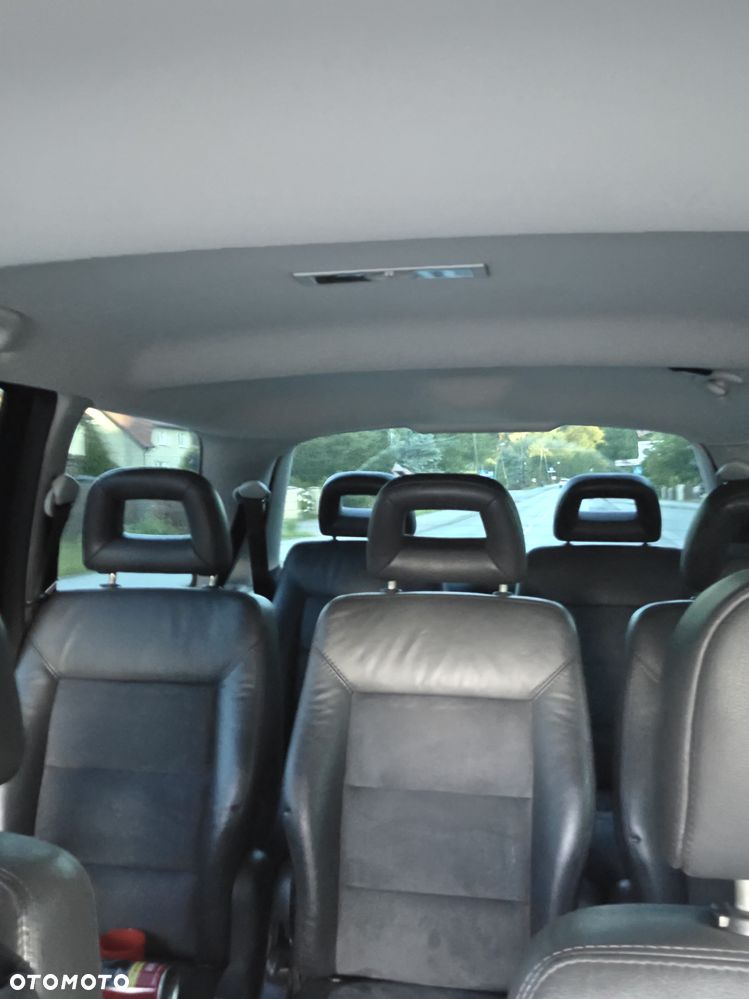 Volkswagen Sharan 2.0 TDI Highline - 32