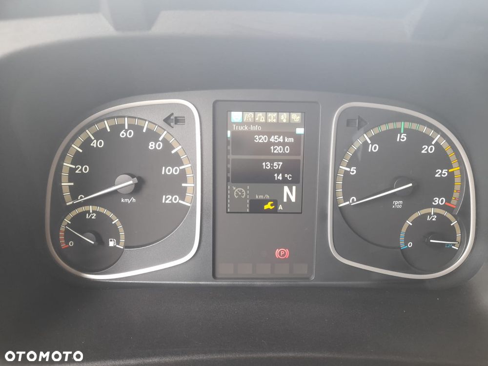 Mercedes-Benz Atego 1224 7.75m TOP1 STAN WINDA HAK z Niemiec tylko 320 000km UBRANIÓWKA czyściutki 6 cylindrów - 39