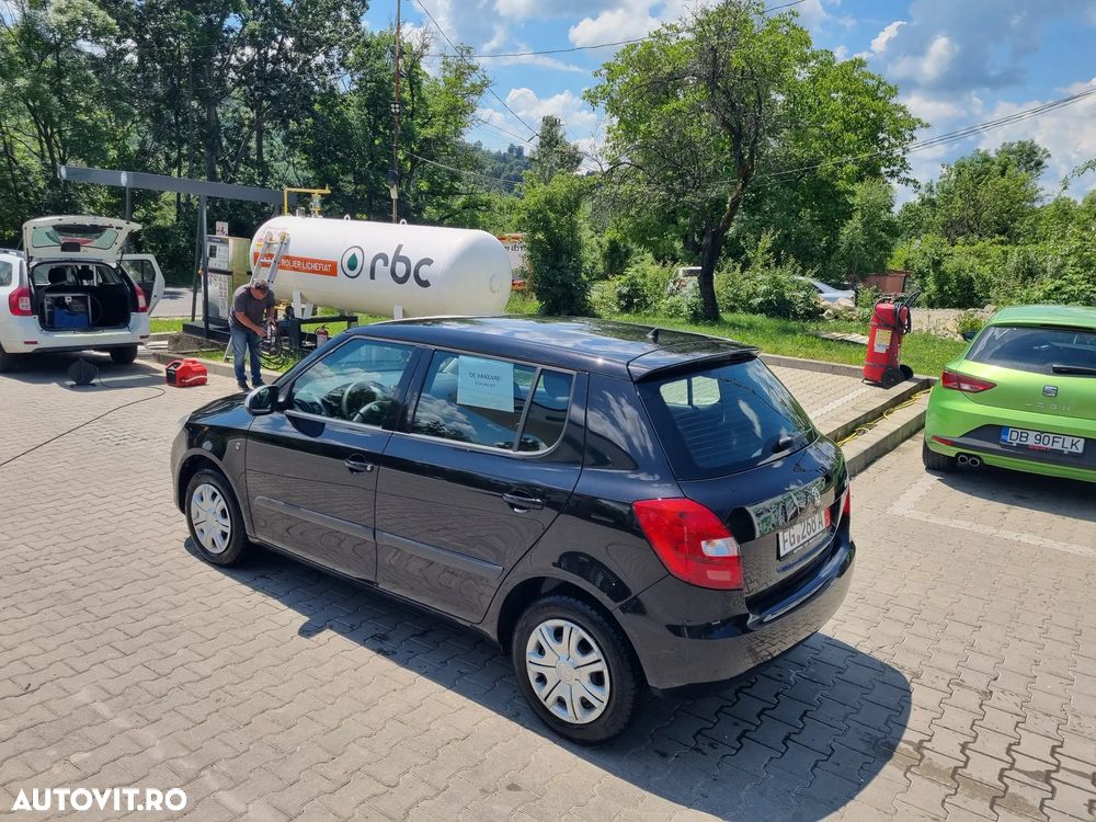 Skoda Fabia 1.2 HTP Trend - 10