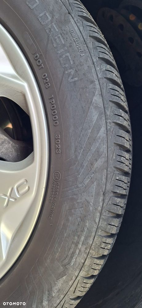 Volvo XC 70 2.4D AWD Kinetic - 37