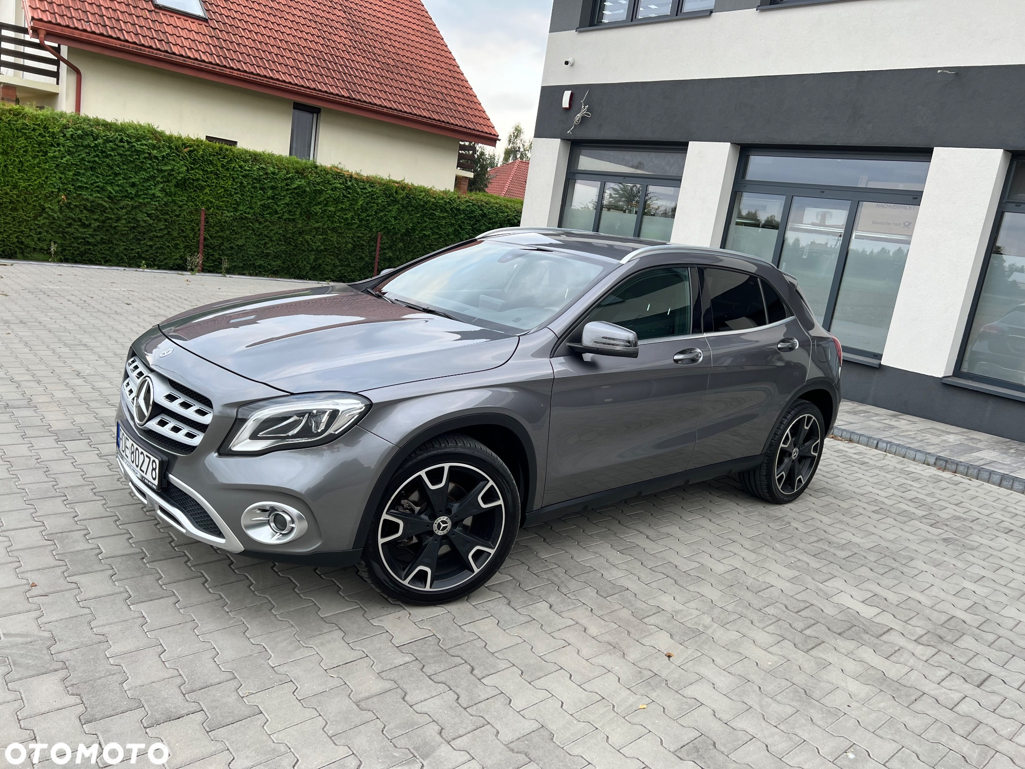 Mercedes-Benz GLA 250 7G-DCT AMG Line - 3