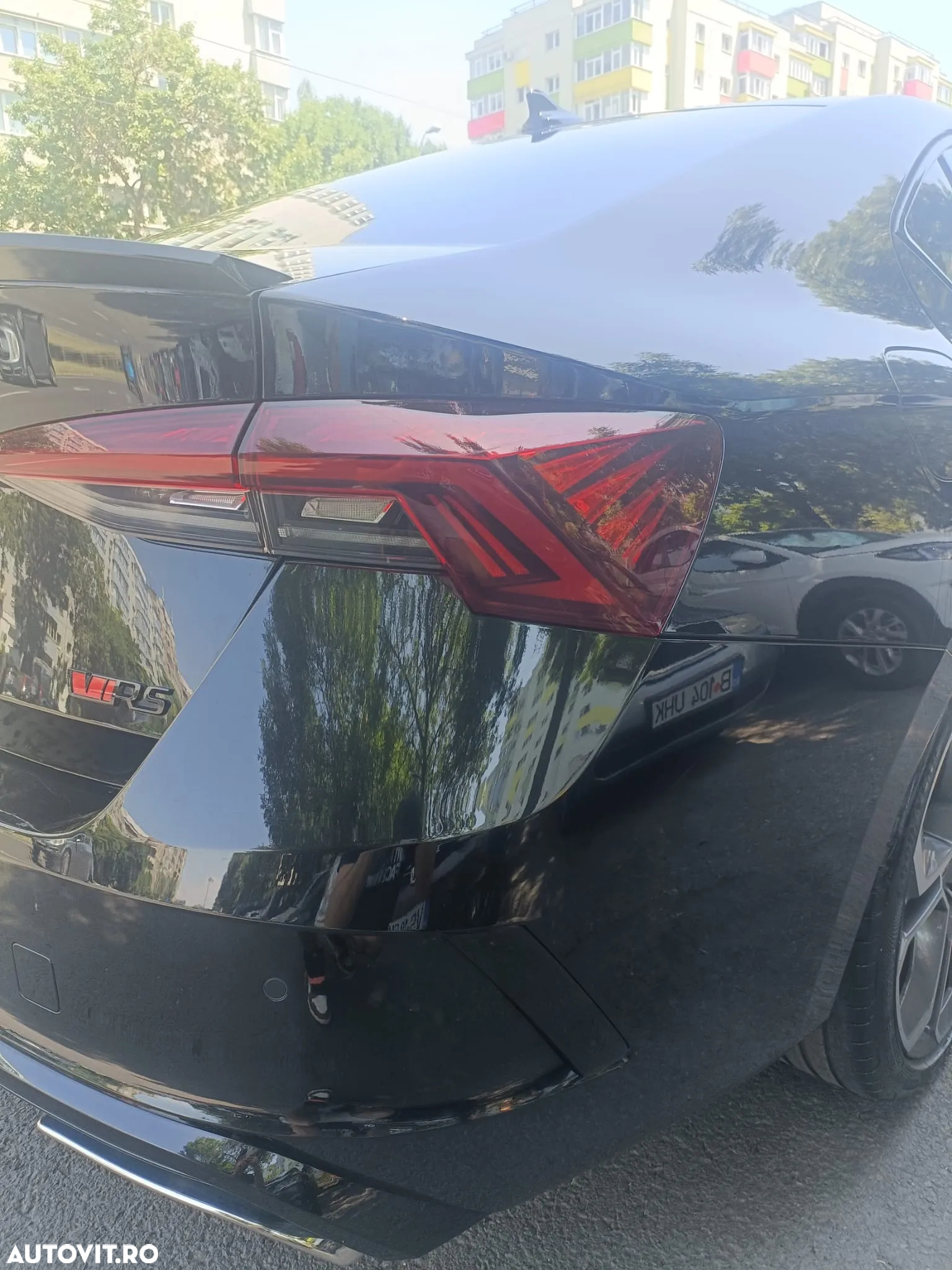 Skoda Octavia 2.0 245 TSI DSG RS - 5