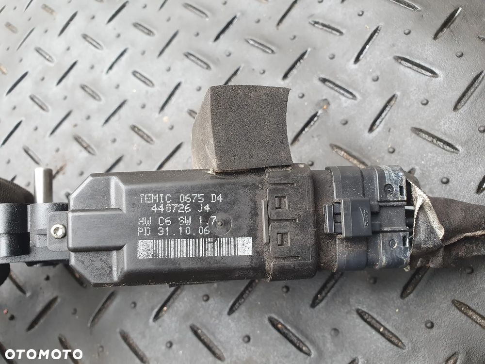 RENAULT MEGANE II SILNICZEK PODNOŚNIKA SZYBY PRZÓD LEWY 128000471 - 4