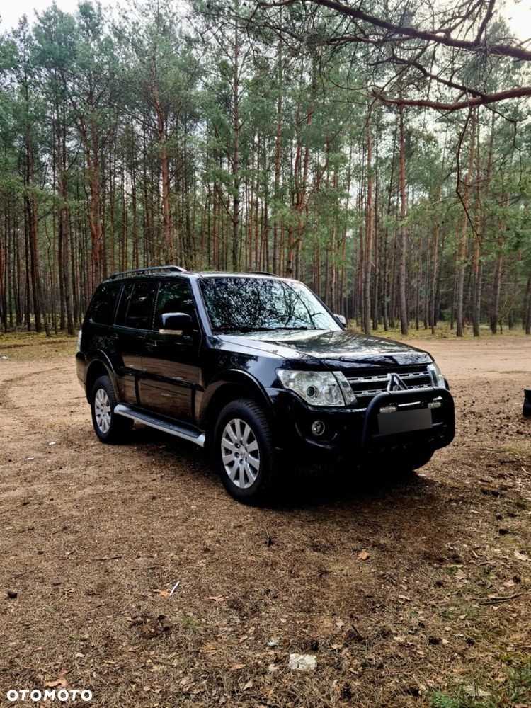 Mitsubishi Pajero - 1