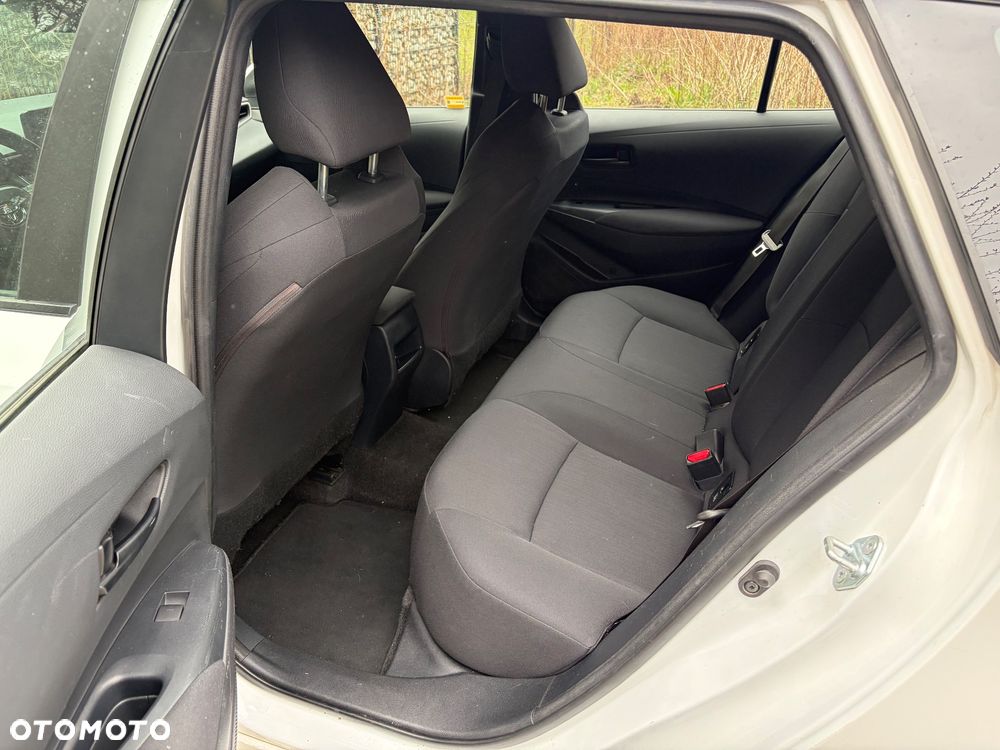 Toyota Corolla - 16