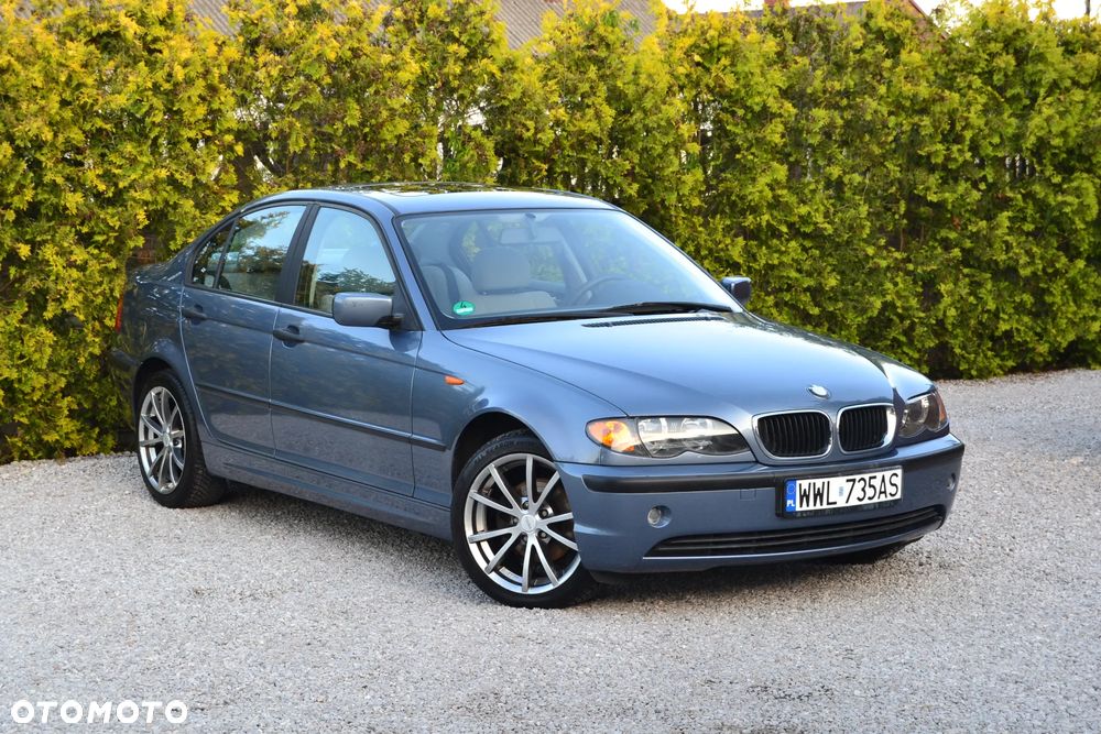 BMW Seria 3 318i - 1