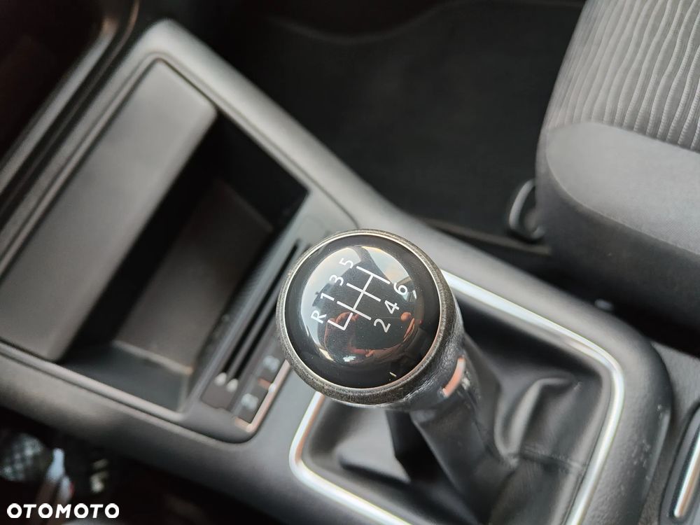 Volkswagen Tiguan 2.0 TDI DPF BlueMotion Technology Trend & Fun - 17