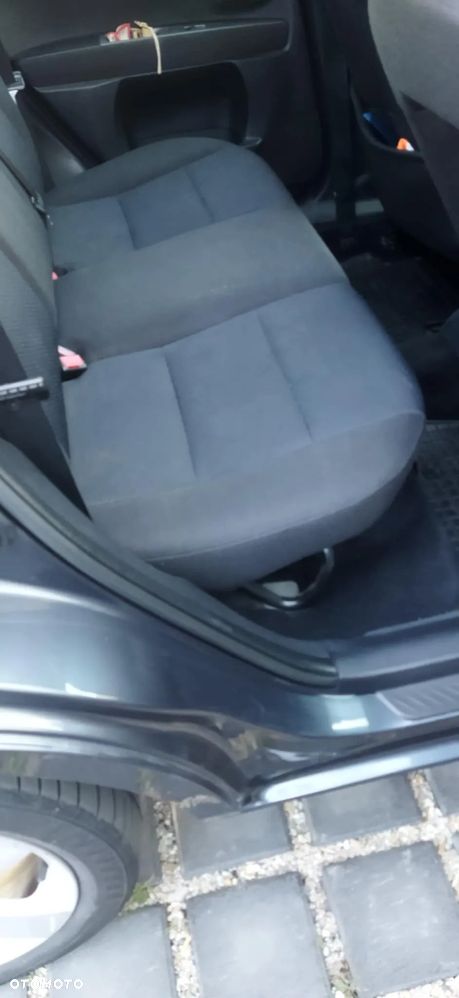 Mazda 2 - 5