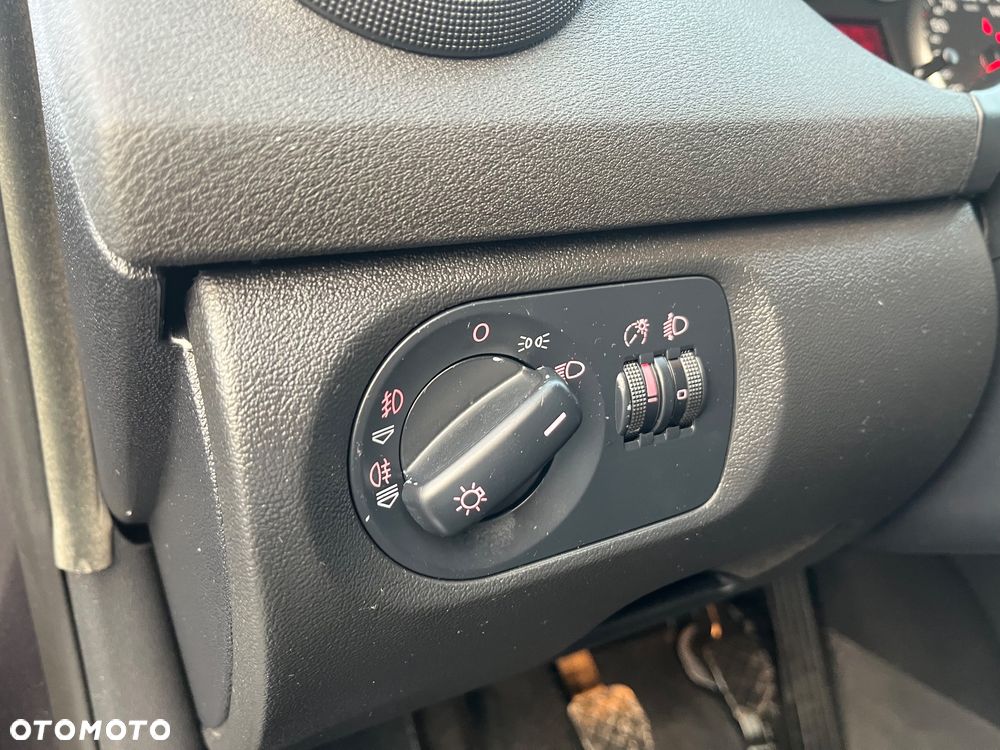 Audi A3 Sportback 1.8 TFSI S line Sportpaket Plus - 32