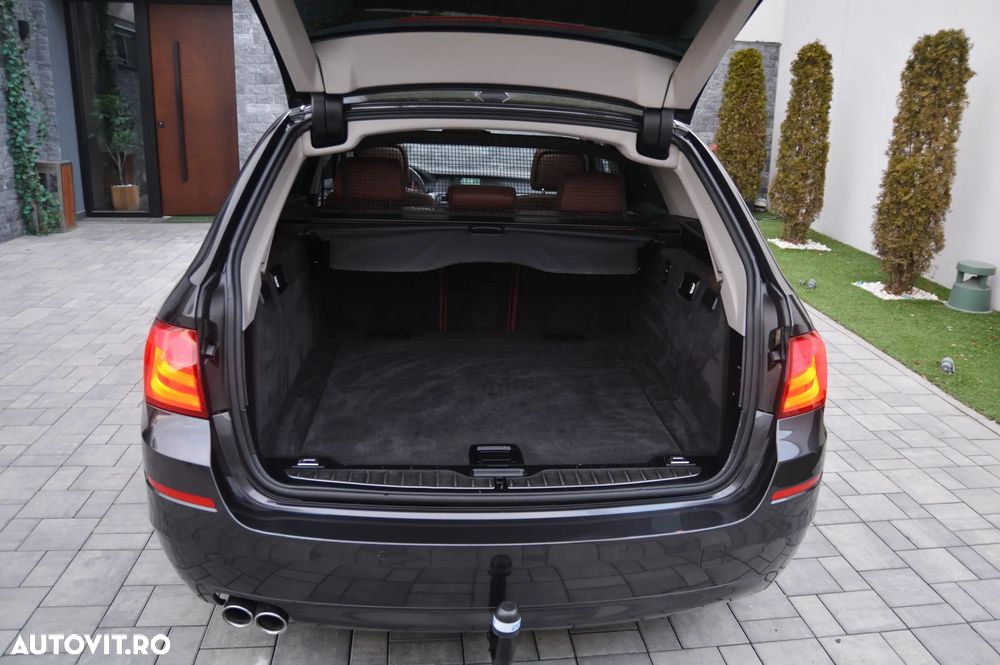 BMW Seria 5 520d Sport-Aut. - 21