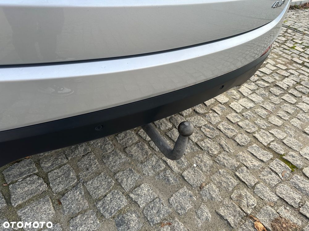 Hyundai ix35 2.0 CRDi 4WD Automatik Fifa World Cup Gold Edition - 16