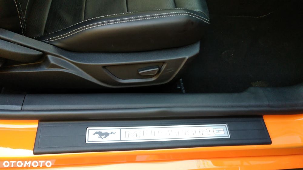 Ford Mustang - 18