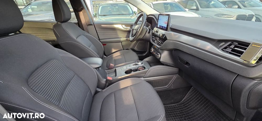 Ford Kuga 1.5 EcoBlue A8 FWD Titanium - 11