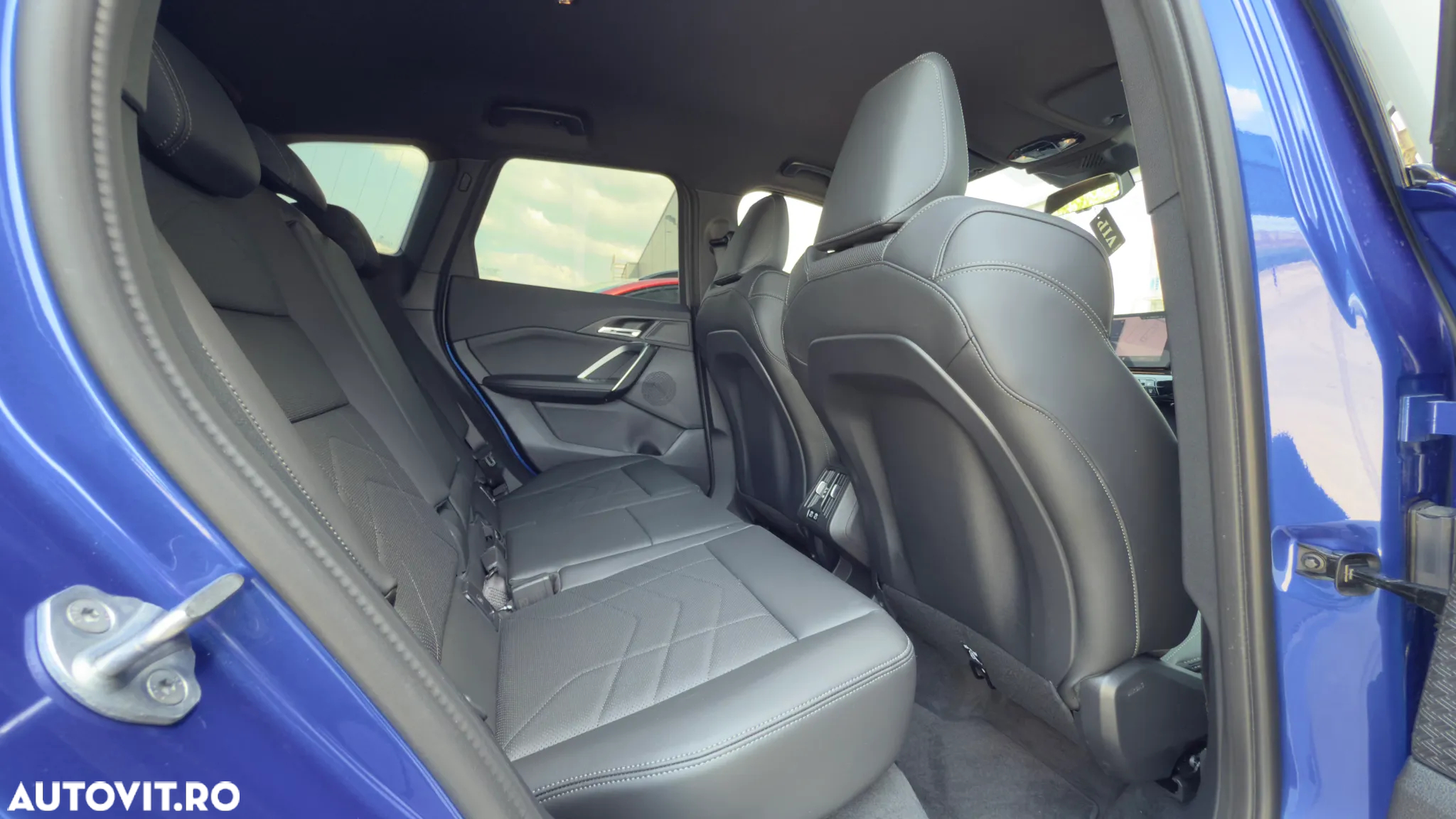 BMW X1 sDrive18d AT - 12
