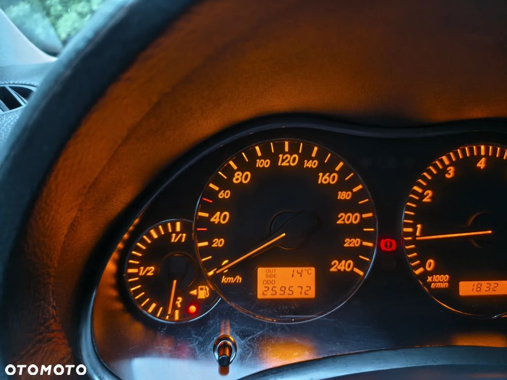 Toyota Avensis 1.8 VVT-i Sol - 15